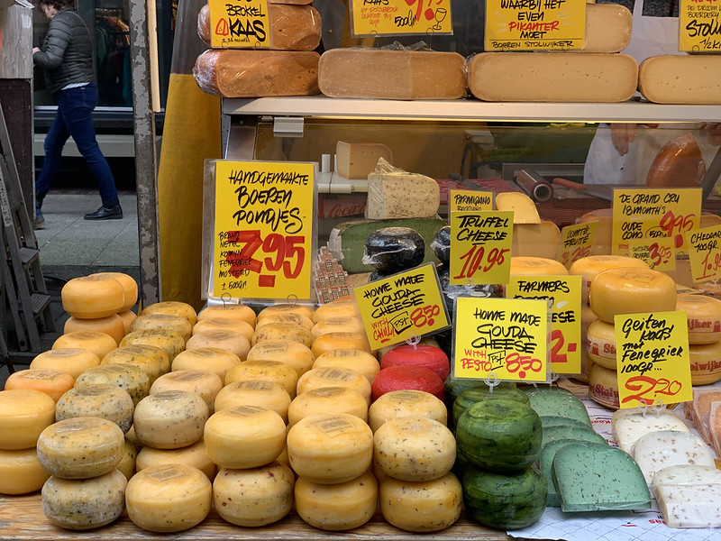 queso en albert cuypmarkt - 3 días en amsterdam